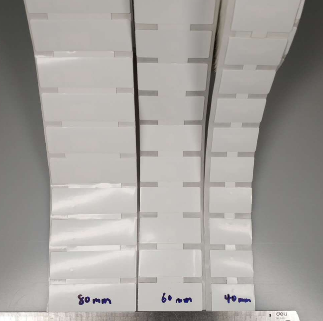 UHF flexible metal-resistant label 1